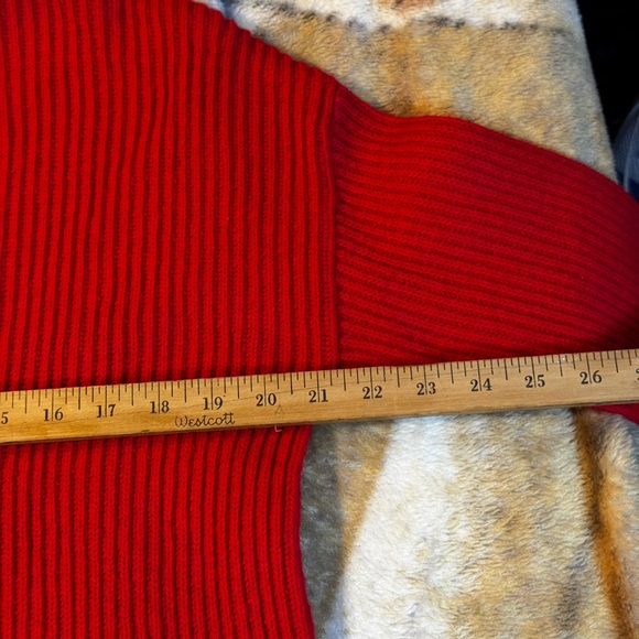 Loft  Women’s L Red Burgundy Sweater Lightweight Ribbed Preppy Hi Low Waist Line - Picture 6 of 10